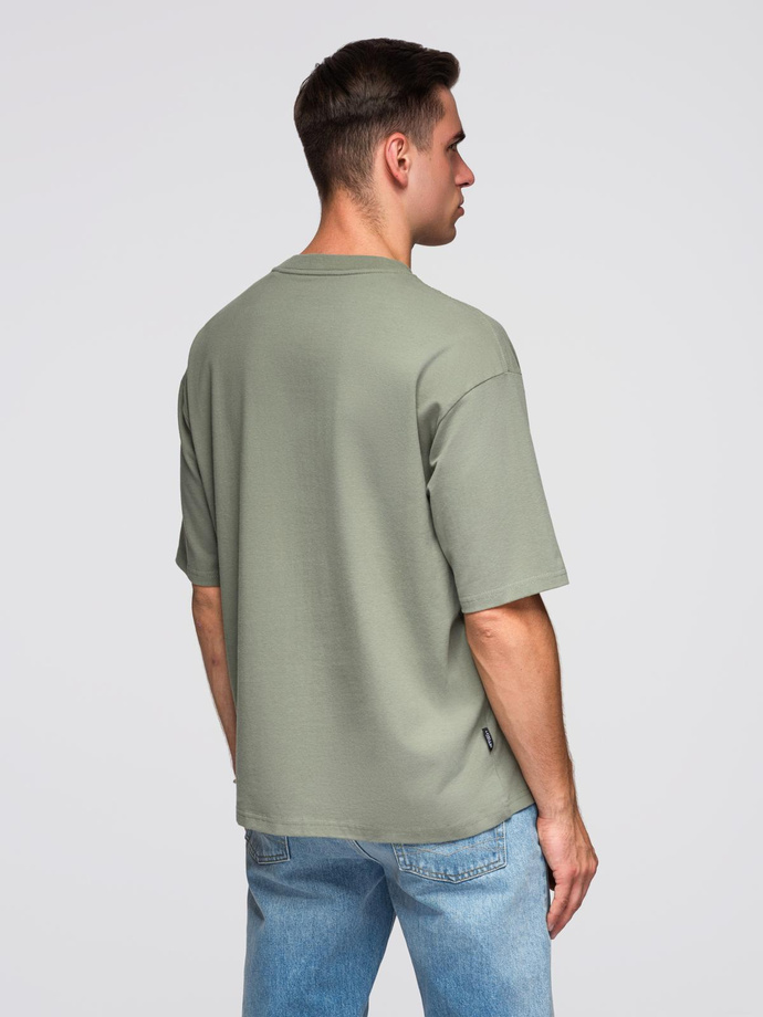 Męski t-shirt bawełniany LOOSE FIT z okrągłym dekoltem – khaki V8 OM-TSBC-0234