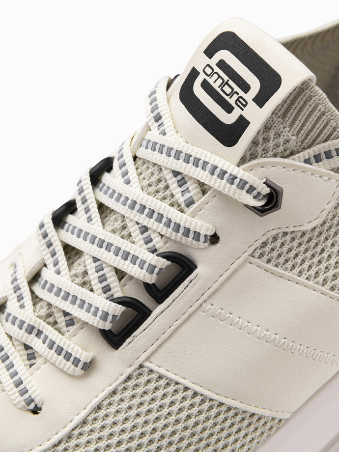 Wsuwane męskie sneakersy ze strukturalnego materiału – kremowe V1 OM-FOSL-0154