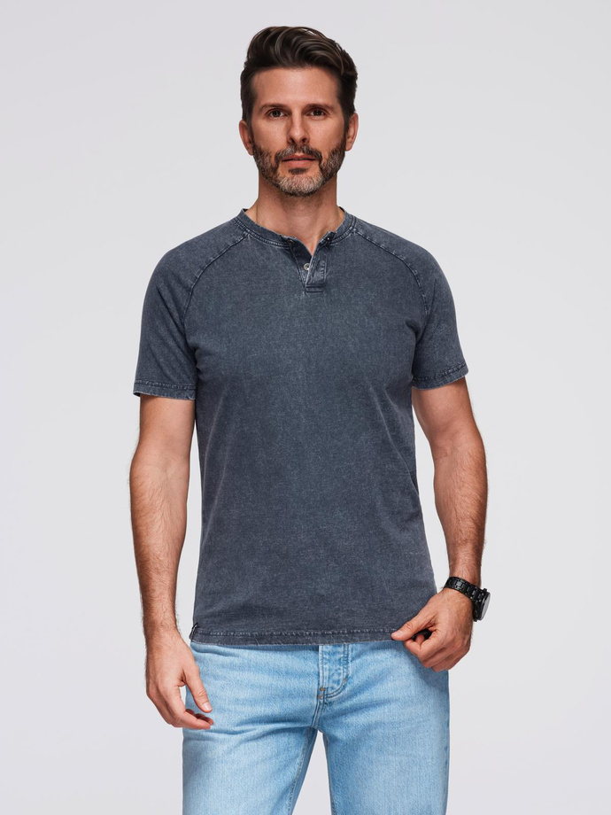 Men's t-shirt with wash effect and buttons at neckline - navy blue V2 OM-TSWT-0150