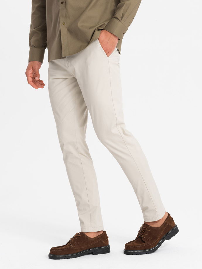 Jednolite spodnie chino męskie SLIM FIT – beżowe V2 OM-PACP-0183