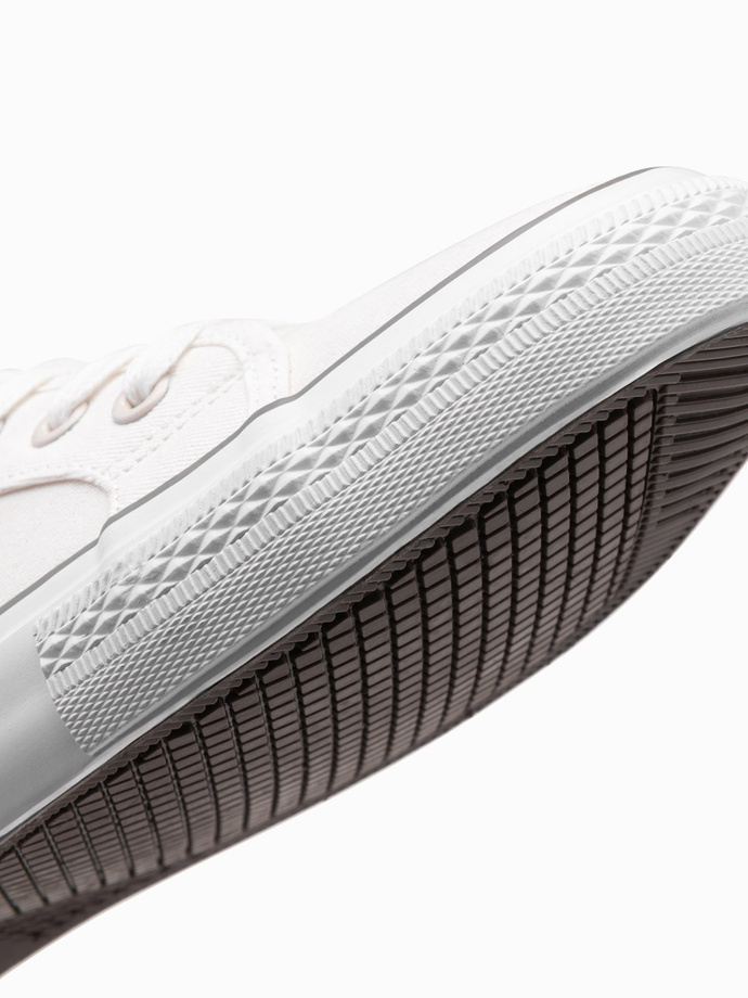 Classic men's sneakers with rivets - white V3 OM-FOTL-0147