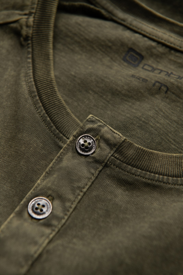 Men's T-shirt with henley neckline - dark olive V4 S1757