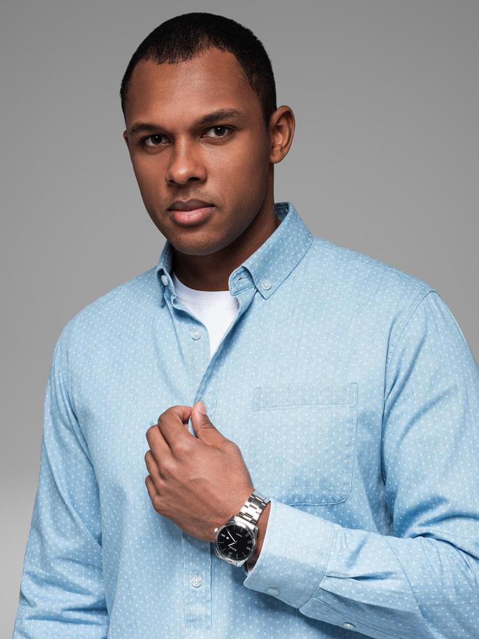 Wzorzysta koszula męska z cienkiego jeansu z kieszonką – jasnoniebieska V1 OM-SHDS-0179