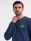 Męski bawełniany longsleeve z dekoltem U w paski i haftem – ciemnoniebieski V3 OM-LSCL-0128