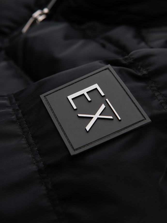 Pikowana męska kurtka z połyskiem i stójką – czarna V1 OM-JALP-0218