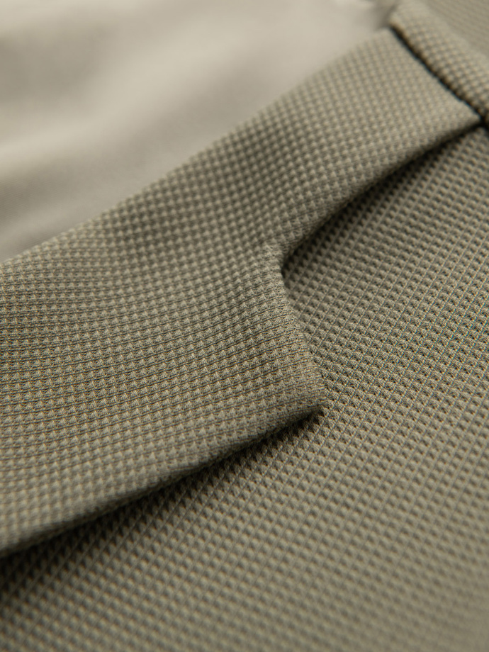 Dopasowana kamizelka męska ze strukturalnej dzianiny z klapami – oliwkowa V1 OM-BLZV-0144