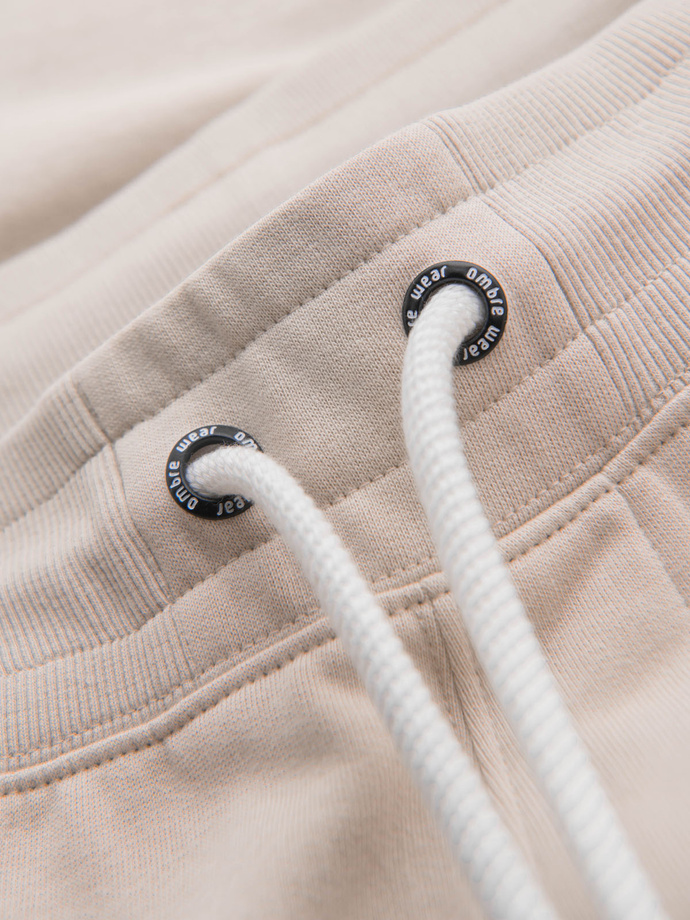 Spodenki męskie dzianinowe ze ściągaczem i kieszeniami - jasnobeżowe V1 OM-SRBS-0139