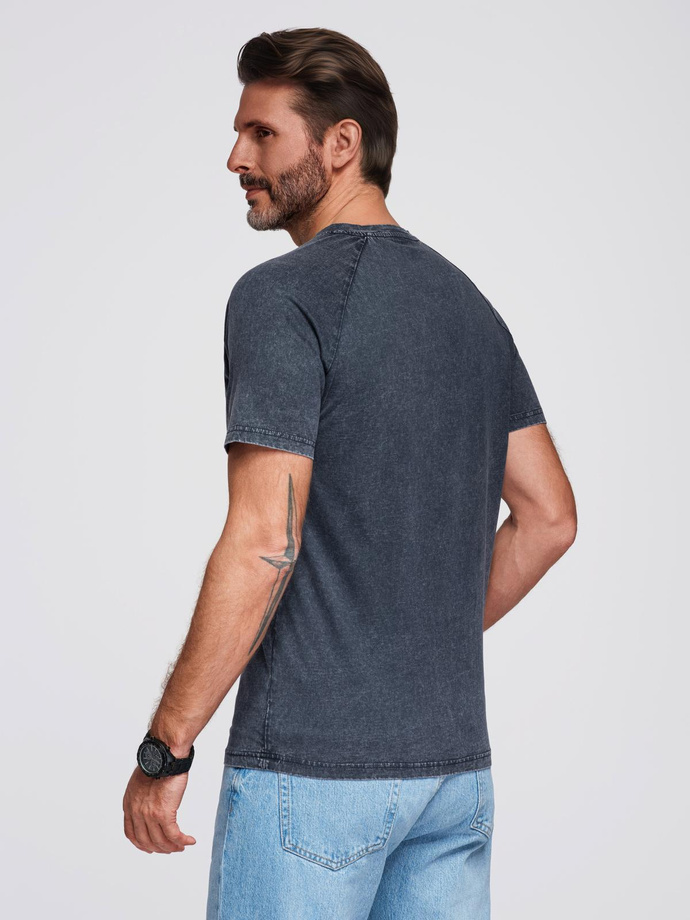 Men's t-shirt with wash effect and buttons at neckline - navy blue V2 OM-TSWT-0150