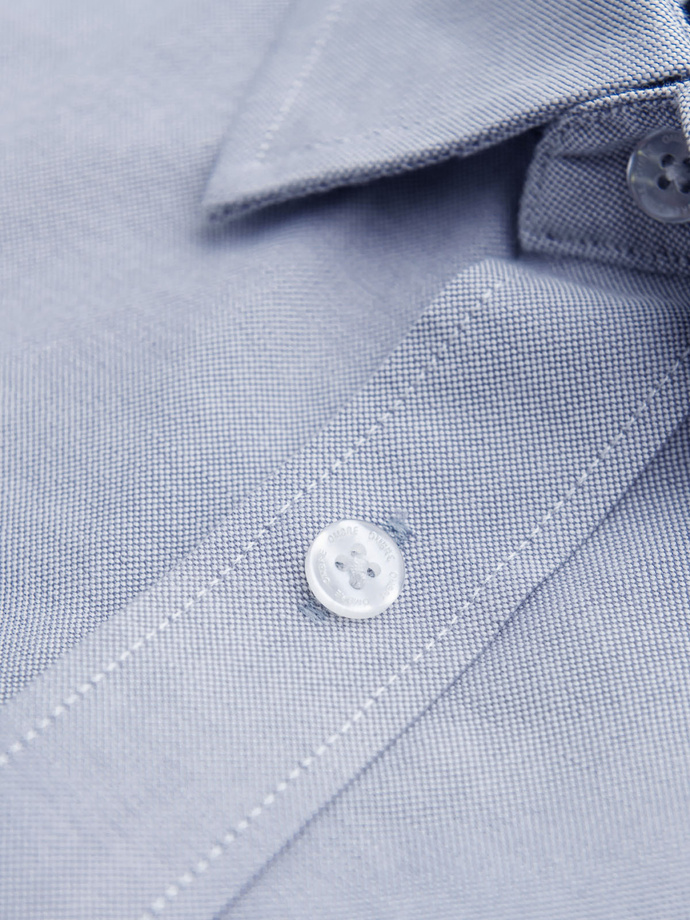 Elegancka męska koszula oxford z haftem – błękitna V1 OM-SHOS-0172