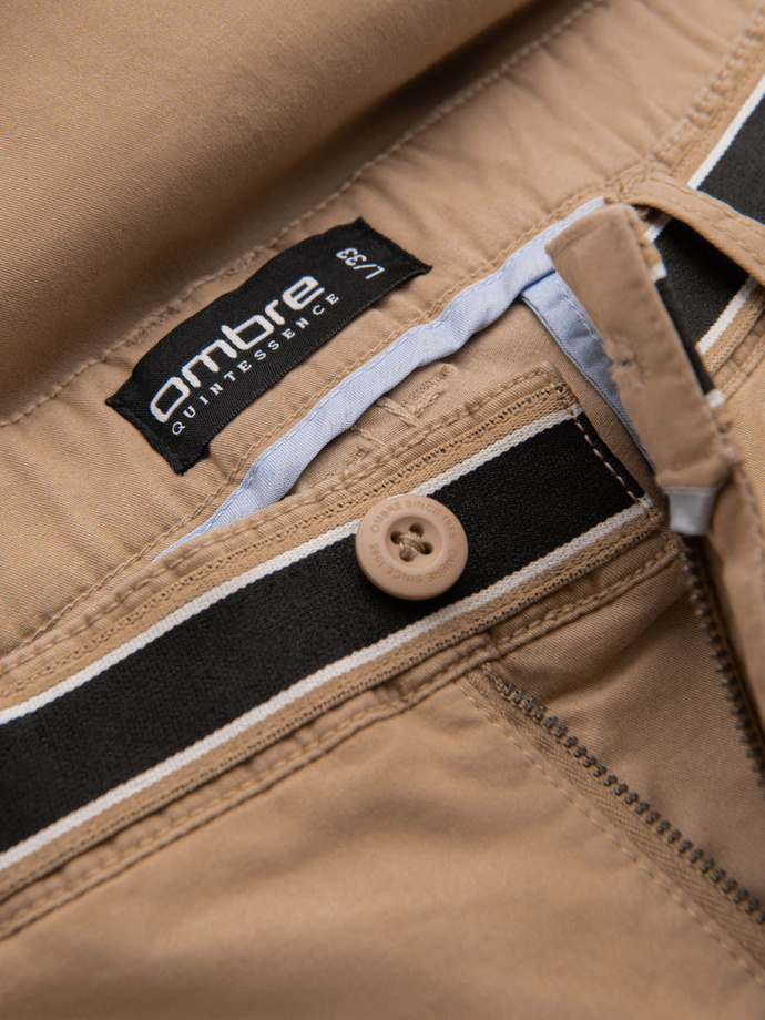 Męskie spodnie chino z ozdobną taśmą w pasie SLIM FIT – piaskowe V5 OM-PACP-0118
