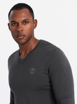 Elegancki sweter męski BASIC V-neck z wiskozą - grafitowy V17 OM-SWBS-0107
