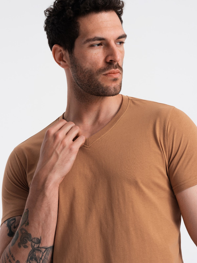 Men's BASIC classic cotton T-shirt with a v-neck - brown V9 OM-TSBS-0145