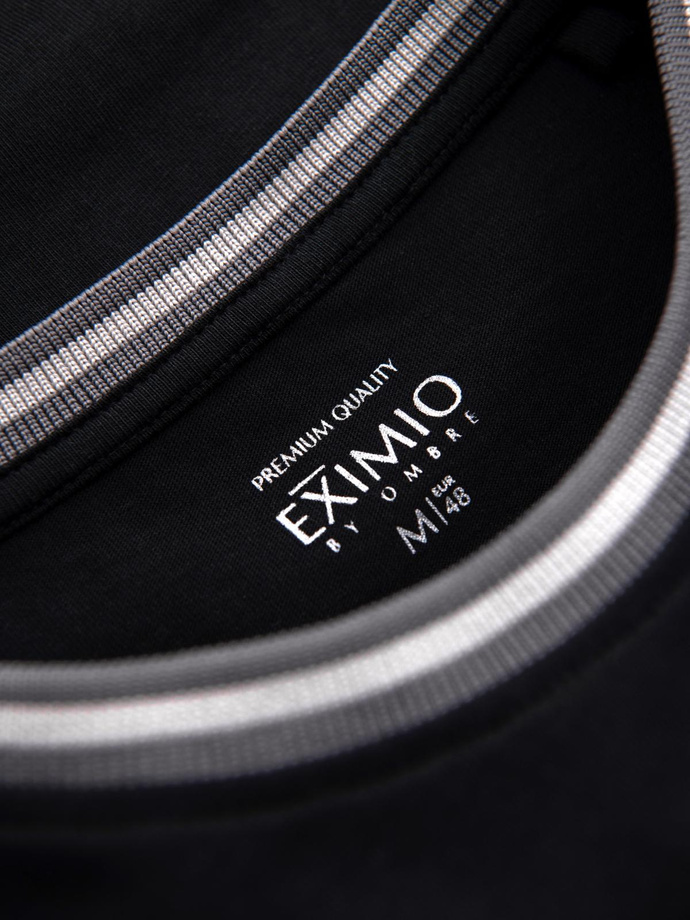 Bawełniany longsleeve męski z dekoltem U w paski i haftem – czarny V4 OM-LSCL-0128