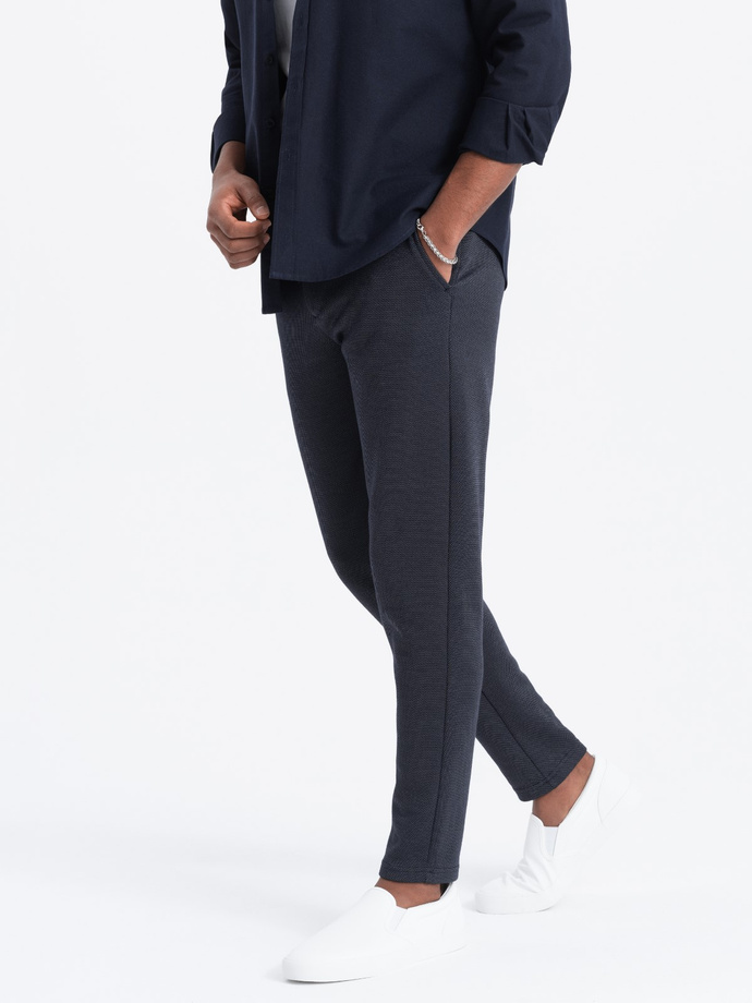 Spodnie męskie CARROT ze strukturalnej dwukolorowej dzianiny - granatowe V1 OM-PACP-0168