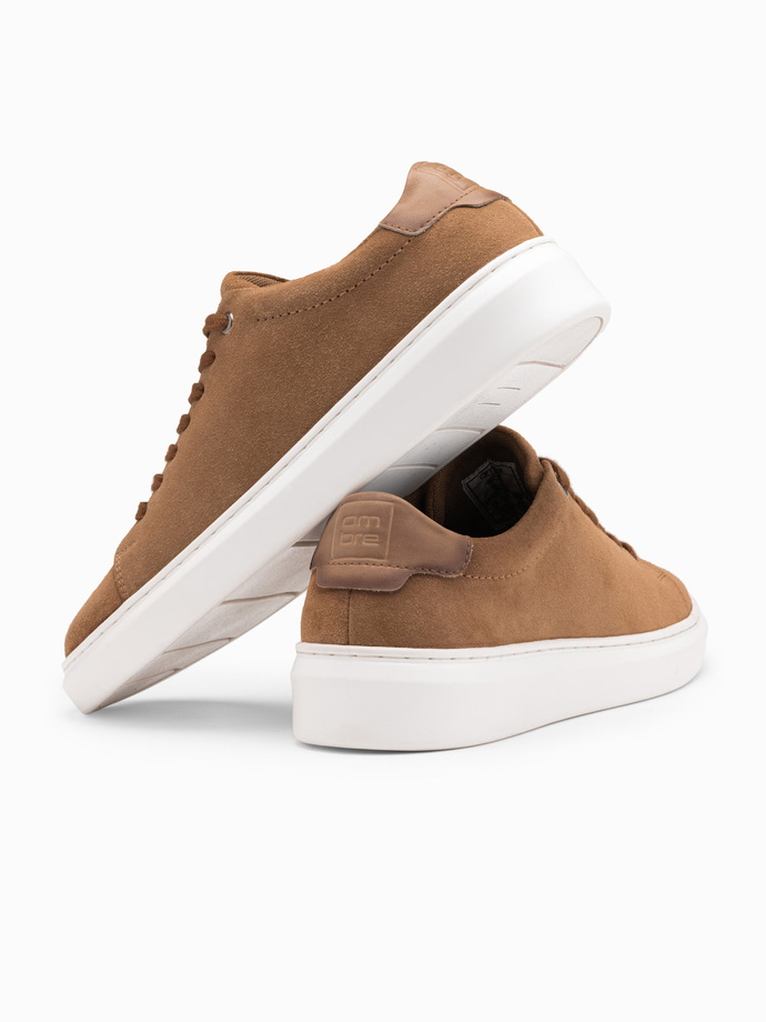 Klasyczne męskie buty sneakersy z miękkiego zamszu – jasnobrązowe V1 OM-FOCS-0163
