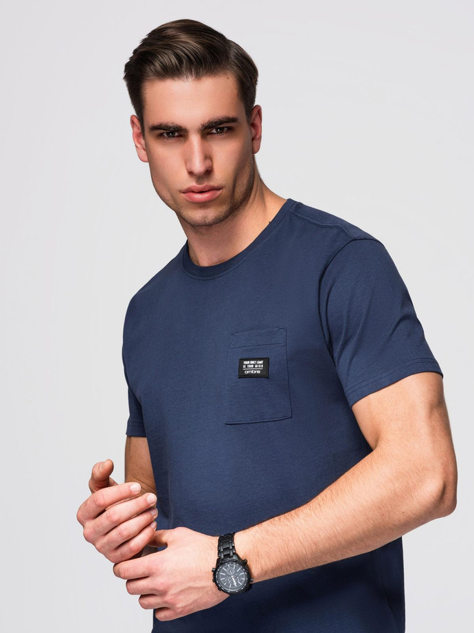 Men's casual t-shirt with pocket patch - navy blue V10 OM-TSCT-0109