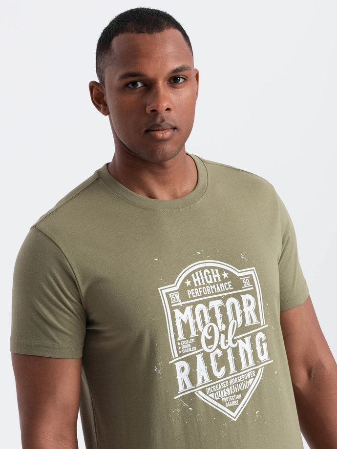 T-shirt męski z nadrukiem w stylu motocyklowym – oliwkowy V2 OM-TSPT-0125
