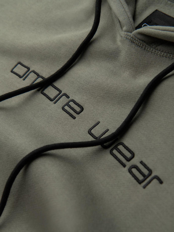 Męska bluza kangurka z haftem i kapturem – khaki V3 OM-SSNZ-0241