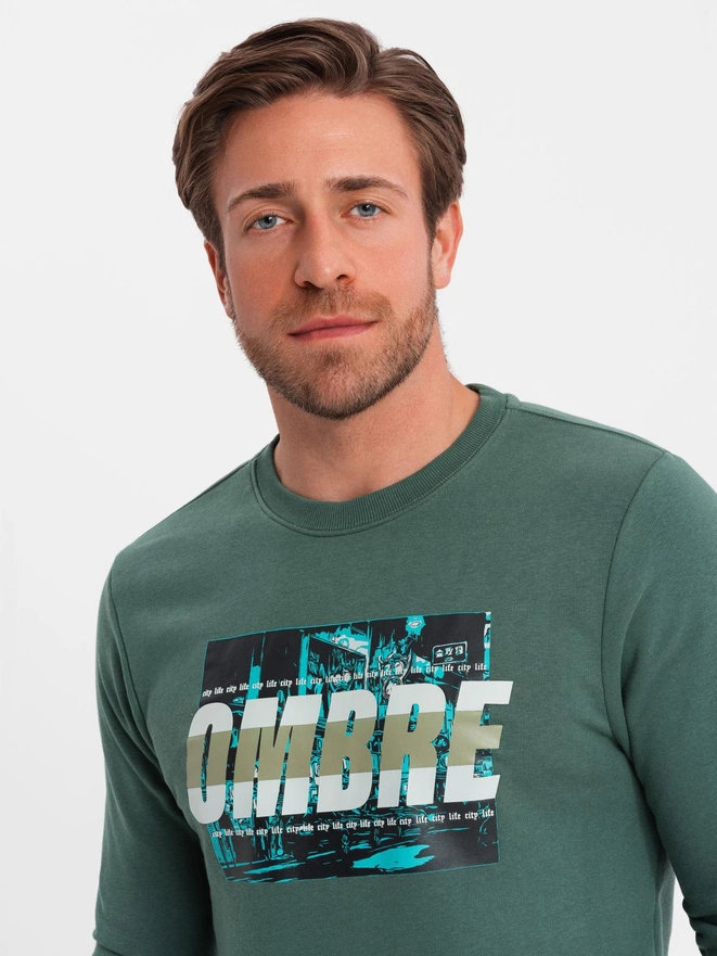 Men's printed over-the-head sweatshirt - green V2 OM-SSPS-0156