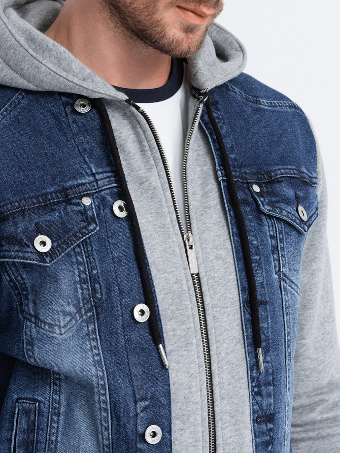 Dzianinowa kurtka męska z kapturem i jeansowymi wstawkami – szaro-niebieska V1 OM-JADJ-0124