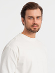 Męski bawełniany longsleeve LOOSE FIT z okrągłym dekoltem – kremowy V2 OM-LSBC-0129 