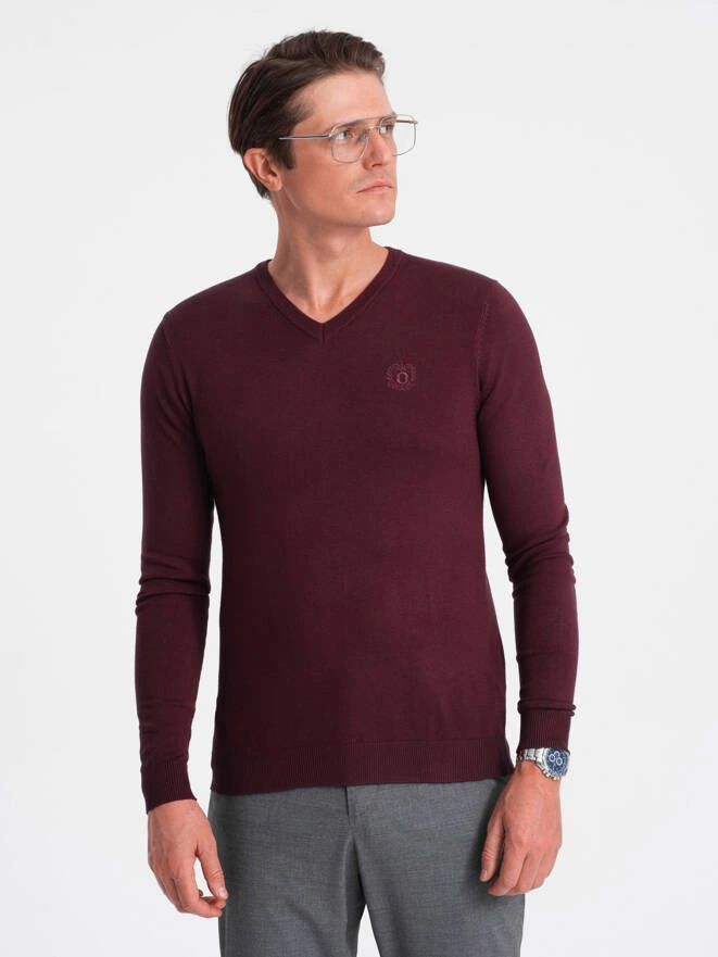 Sweter męski elegancki BASIC V-neck z wiskozą – bordowy V13 OM-SWBS-0107