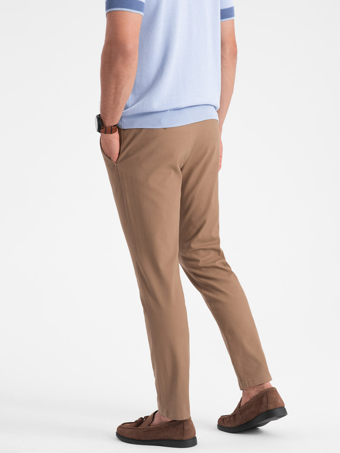 Spodnie męskie chino SLIM FIT - jasnobrązowe V2 OM-PACP-0186