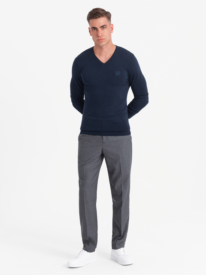 Męski elegancki sweter BASIC V-neck z wiskozą – granatowy V2 OM-SWBS-0107