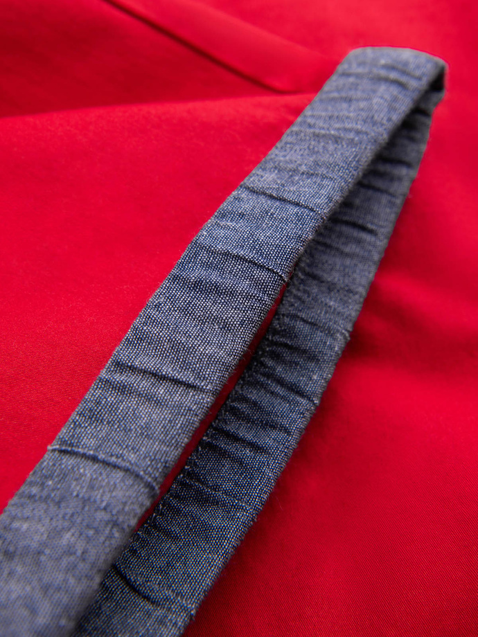 Męskie szorty chinosy z kontrastowym podwinięciem – czerwone V1 W421