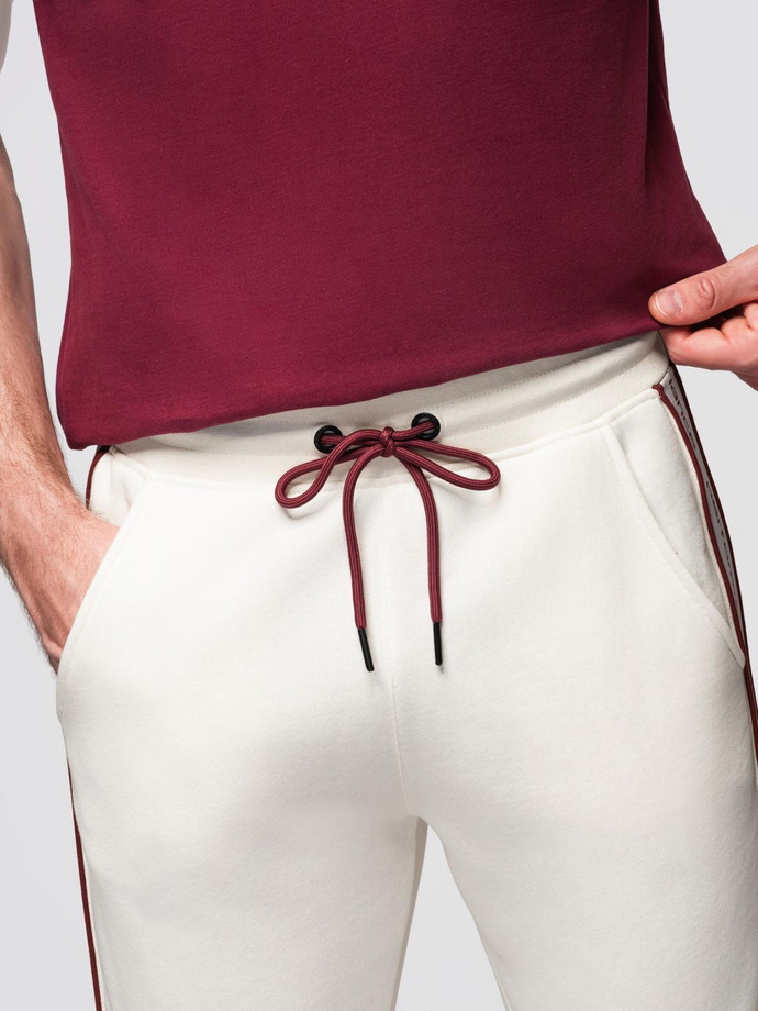 Sportowe spodnie męskie jogger z lampasami – kremowe V2 OM-PASK-0284