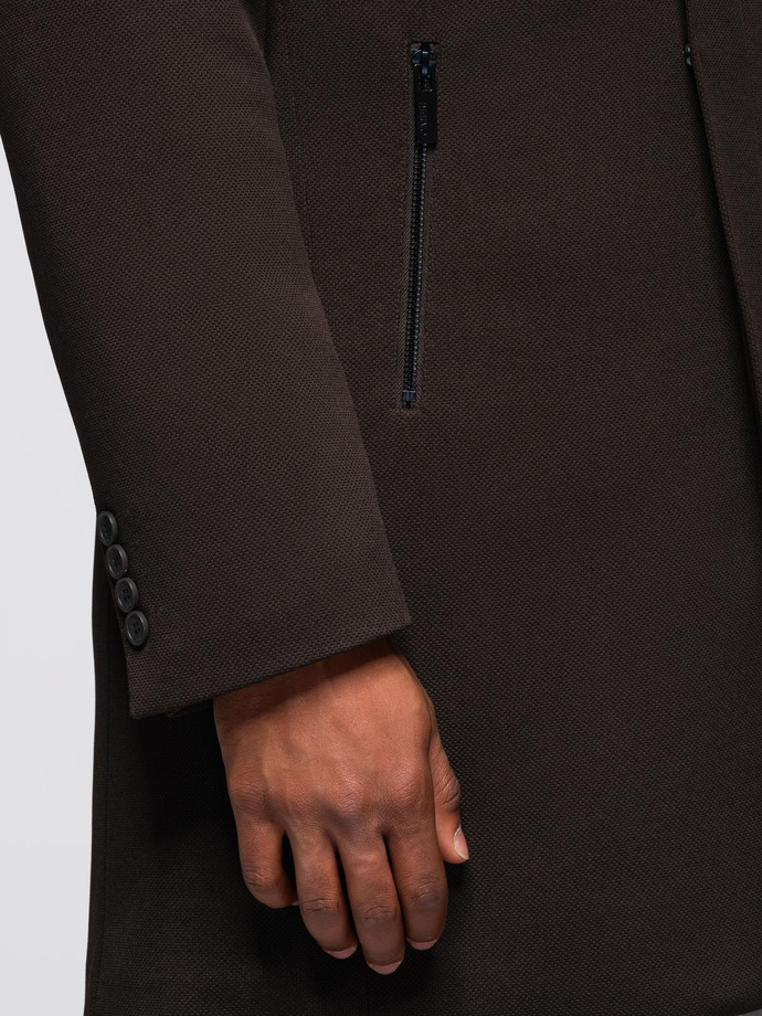 Strukturalny dopasowany płaszcz męski z wysokim kołnierzem – ciemnobrązowy V5 OM-COWC-0136