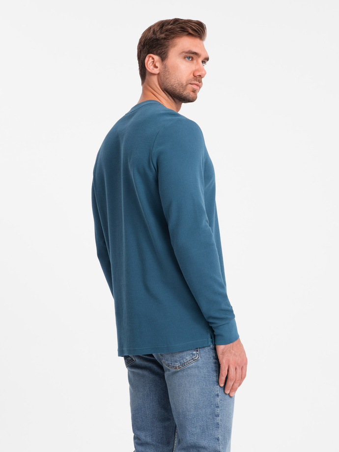 Longsleeve męski z dzianiny waflowej zapinany pod szyją – niebieski denim V4 OM-LSCL-0120