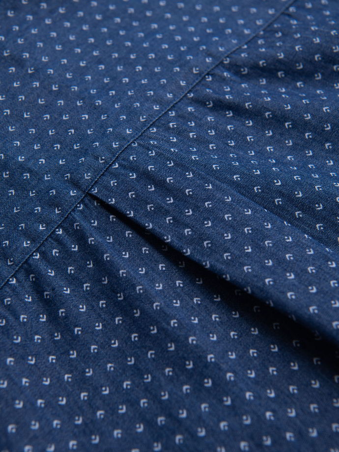 Wzorzysta męska koszula z cienkiego jeansu z kieszonką – niebieska V2 OM-SHDS-0179