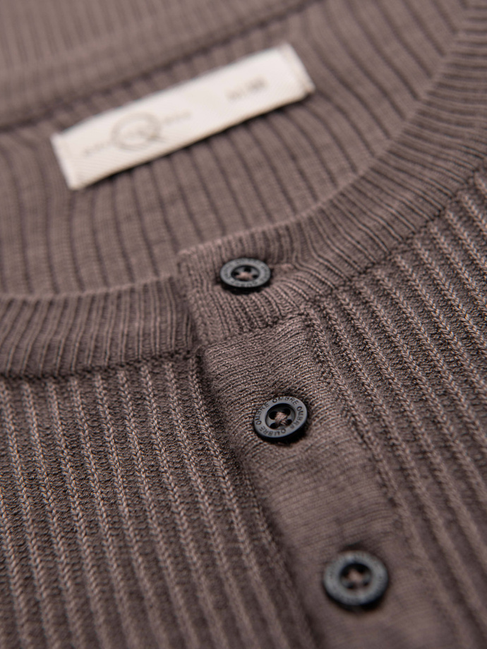Men's ribbed sweater with buttons at the neckline - ash V4 OM-SWSW-0182