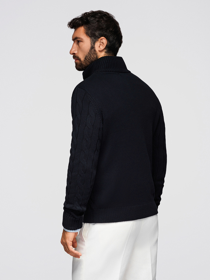 Męski sweter o warkoczowym splocie z golfem zapinanym na zamek – czarny V2 OM-SWZS-0138