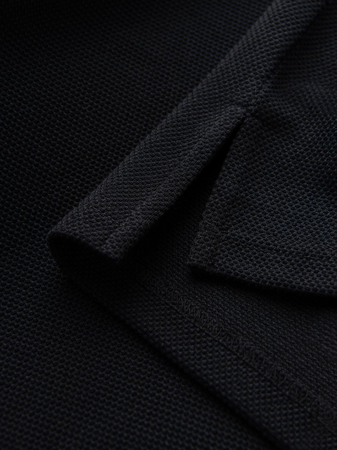 Strukturalny męski longsleeve polo z naszywką – czarny V1 OM-POLS-0131