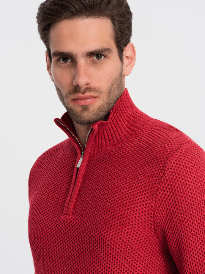 Men's knitted sweater with spread collar - red V8 OM-SWZS-0105