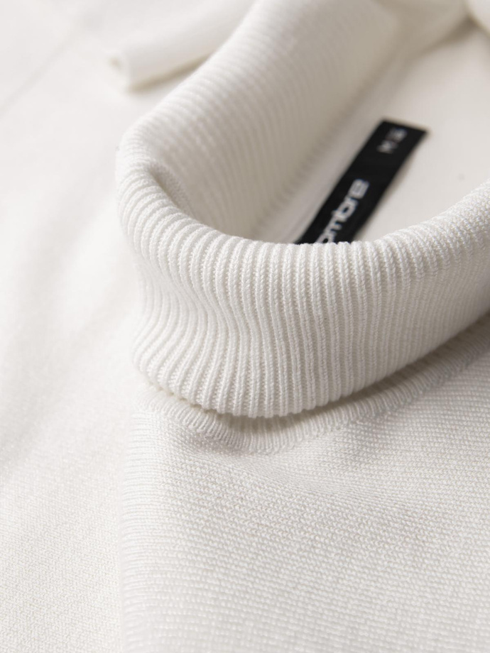 Men's knitted fitted turtleneck with viscose - ecru V3 OM-SWTN-0101