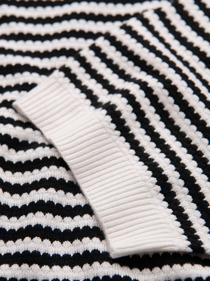 Men's knitted t-shirt with navy stripes and openwork weave - black and white V1 OM-TSCT-0255