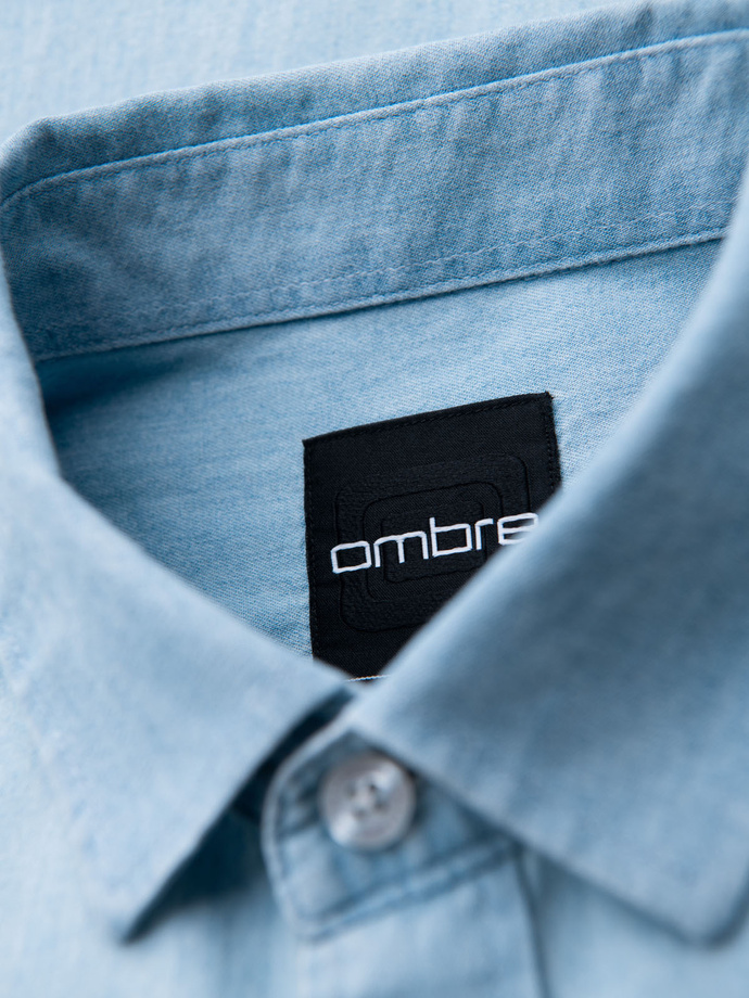 Jeansowa męska koszula z haftowaną kieszonką – jasnoniebieska V1 OM-SHDS-0181
