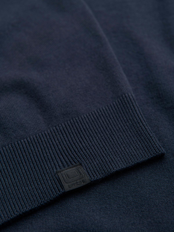 Sweter męski z wiskozą i rozpinanym dekoltem – granatowy V4 OM-SWZS-0124