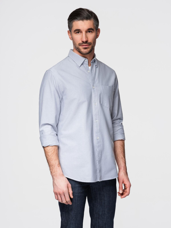 Elegancka męska koszula oxford z haftem i kieszonką – błękitna V1 OM-SHOS-0173