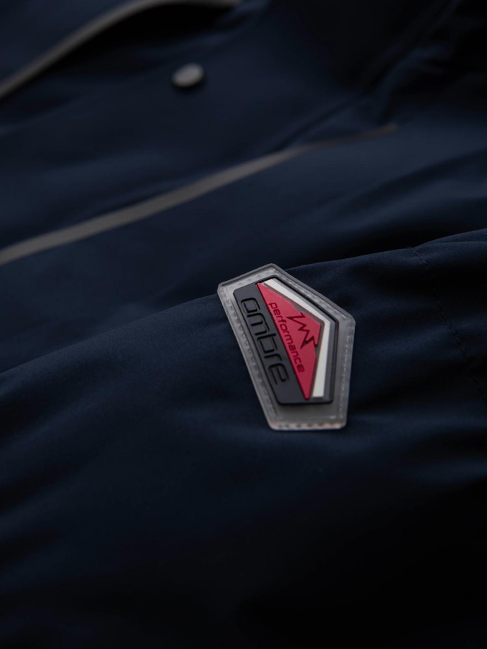 Zimowa kurtka męska z odpinanym kapturem z wodoodpornego materiału - granatowa V1 OM-JAHP-0306