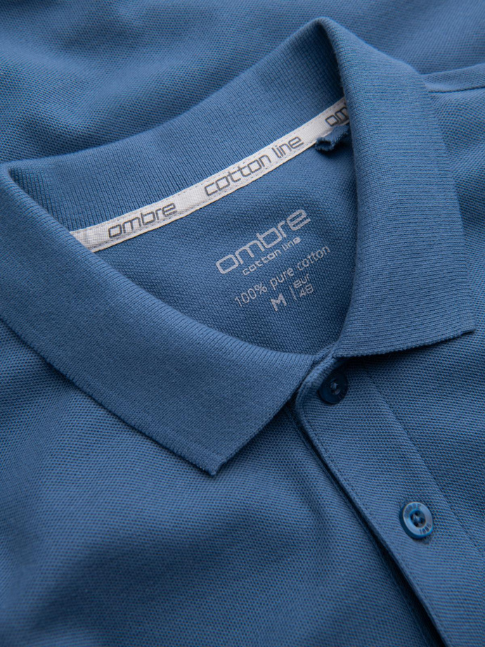 Jednokolorowa koszulka polo męska BASIC z dzianiny pique - niebieska V16 OM-POBS-0100