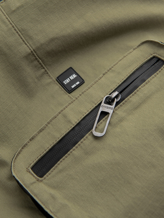 Męskie spodnie JOGGERY z zapinanymi kieszeniami cargo - jasnooliwkowe V1 OM-PAJO-0135