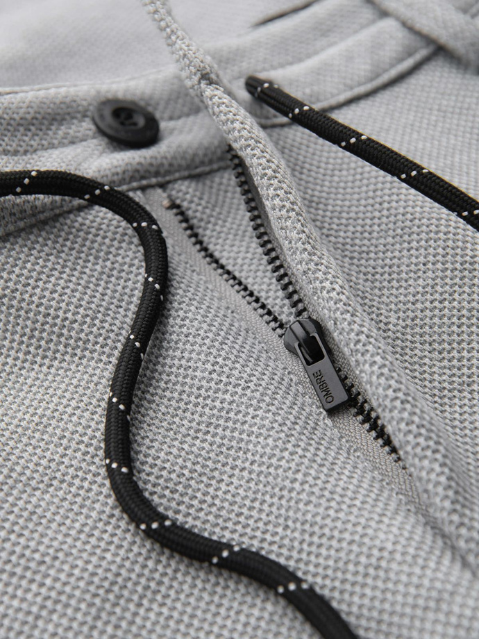 Dzianinowe spodnie męskie z gumką w pasie -  jasnoszare V1 P1514