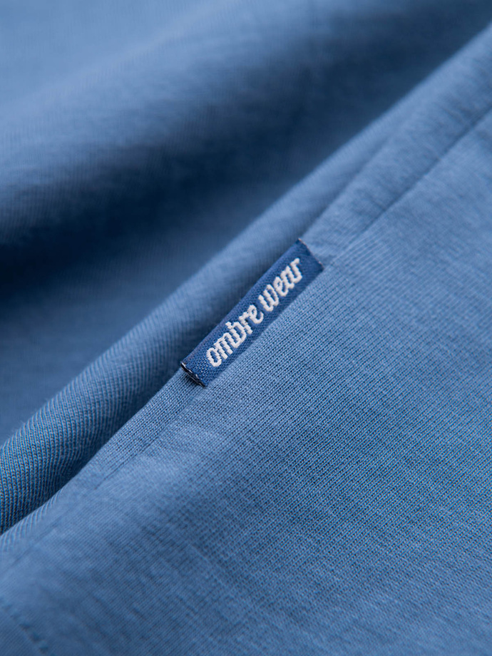 Męska koszulka bawełniana z delikatnym haftem – ciemnoniebieska V6 OM-TSCT-0170