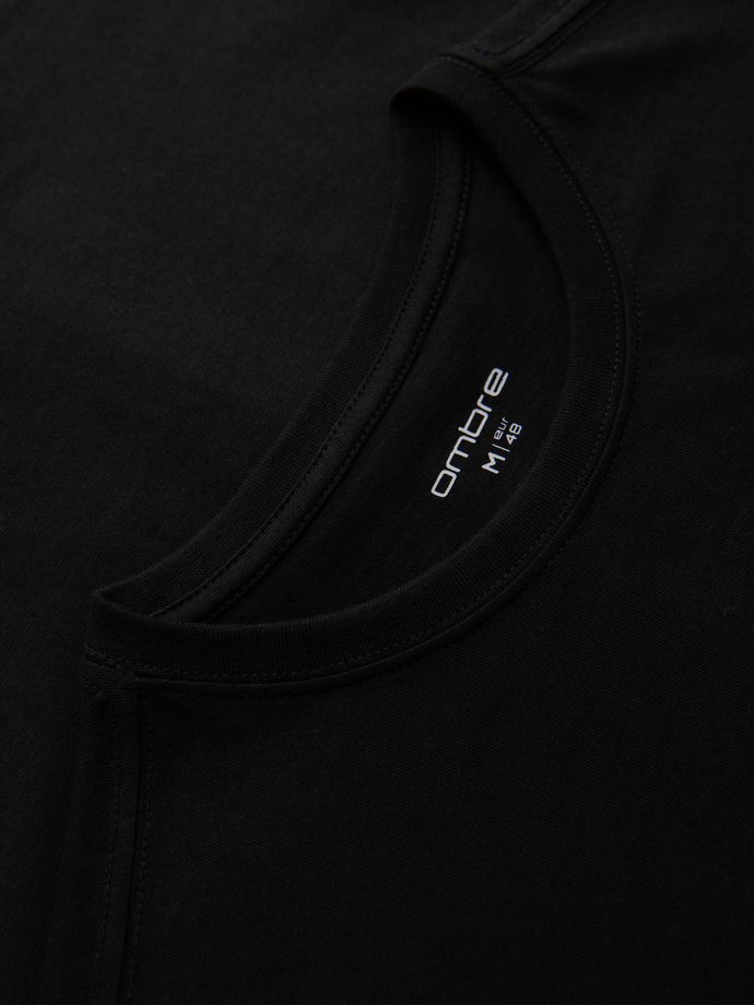 Męski t-shirt z haftem na klatce piersiowej – czarny V1 OM-TSPT-0248