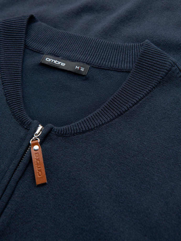 Sweter męski z wiskozą i rozpinanym dekoltem – granatowy V4 OM-SWZS-0124