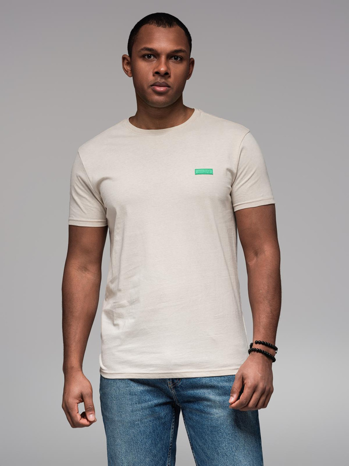 Men's cotton t-shirt with green patch on chest - broken white V5 OM-TSCT-0151